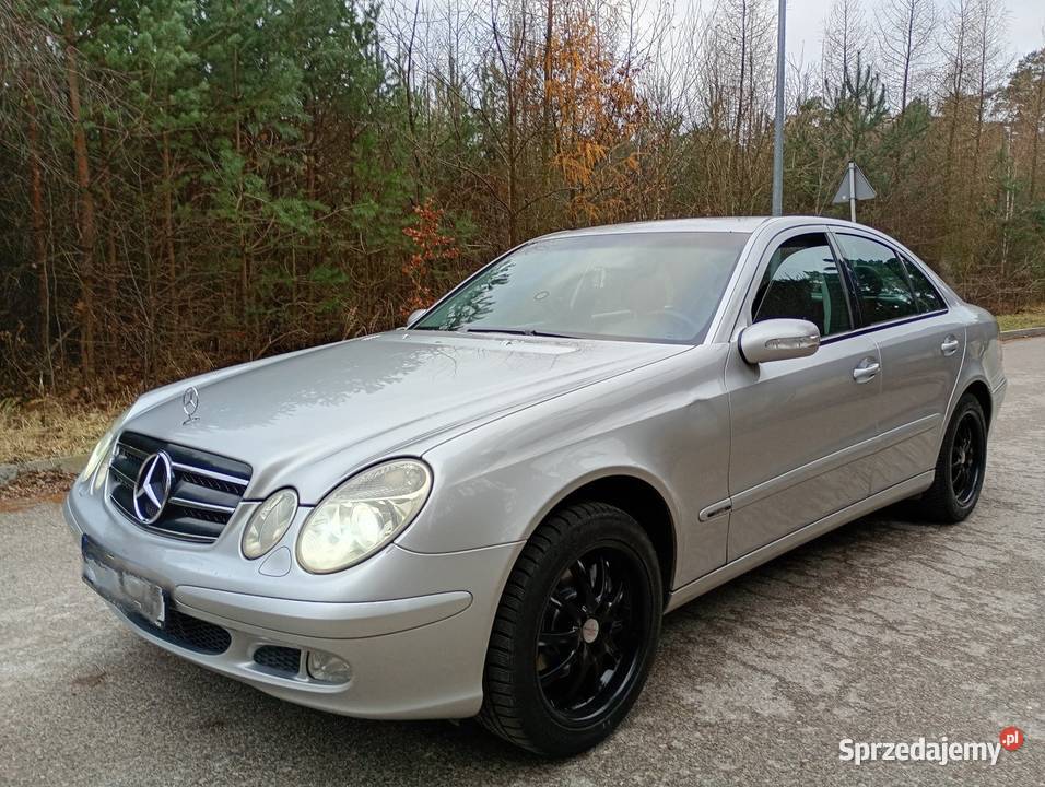 Mercedes w211 26 v6 benzyna automat Rok produkcji 2003 Piaseczno