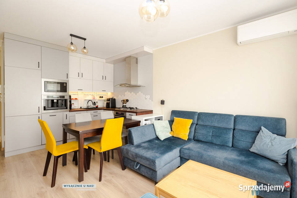 Mieszkanie 140m2 6 pokojowe Marki Ceglana sprzedam