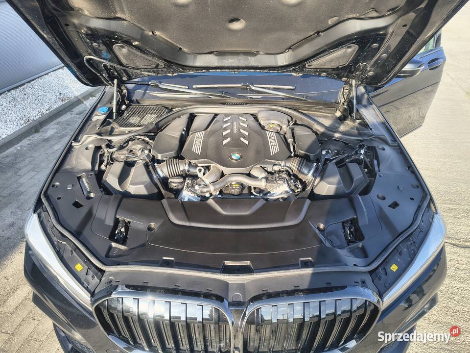 BMW 750i 2020 Indvidual Full Salon 1 wł 95 sprzedam