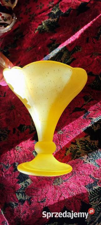 Duży puchar szkło kanelowane Wiedeń żółty Wrocław