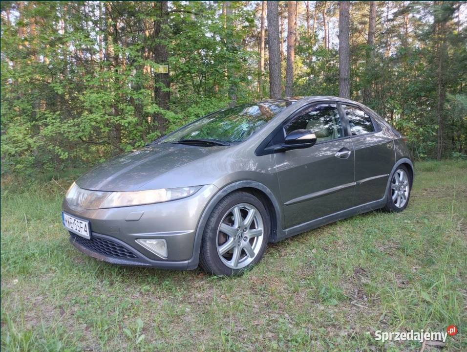 Honda Civic ufo 1.8 140Km alu panorama dach jasny środek