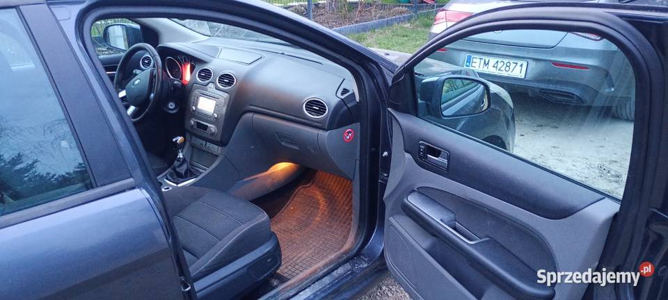 FORD FOCUS łódzkie Tomaszów Mazowiecki