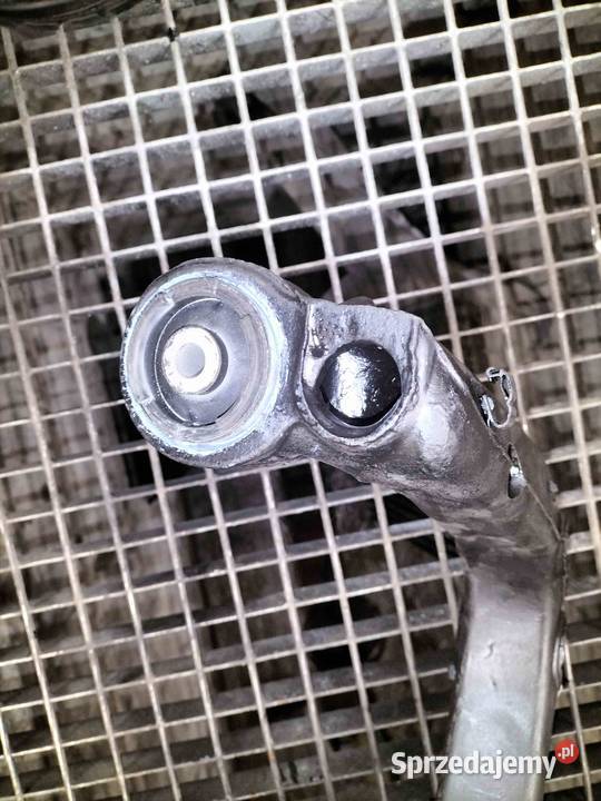 Zwrotnica prawy tylna BMW E46 COUPE CABRIO Poręba