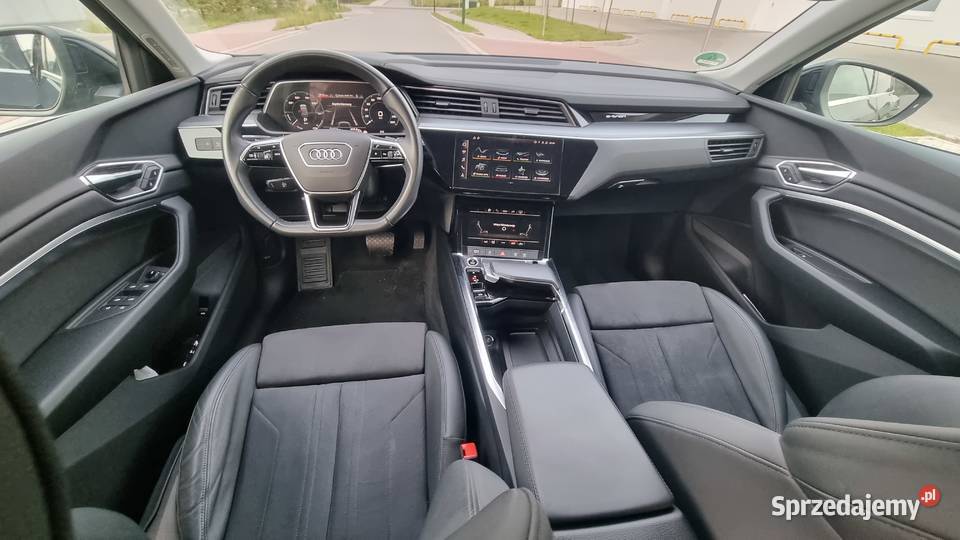 Audi etron 50