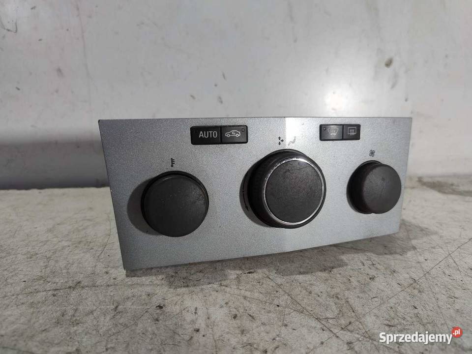 PANEL KLIMATYZACJI OPEL ZAFIRA B 13231054