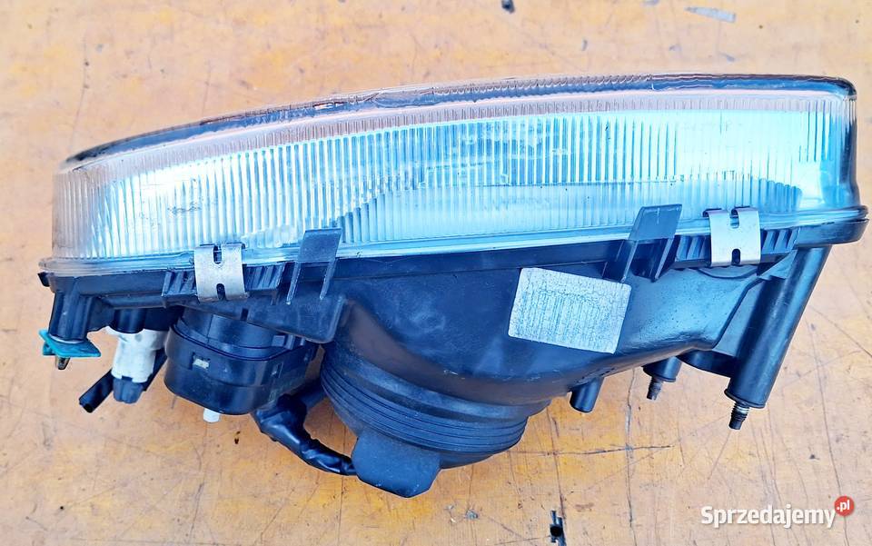 NISSAN MICRA K11 LIFT REFLEKTOR PRAWY Oświetlenie