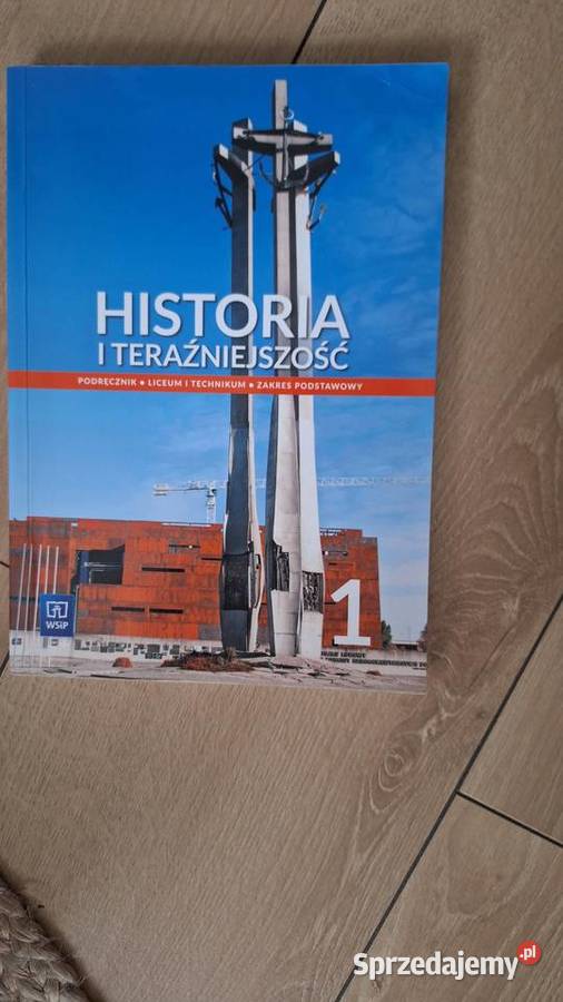 Podręczniki do I klasy liceum i technikum sprzedam