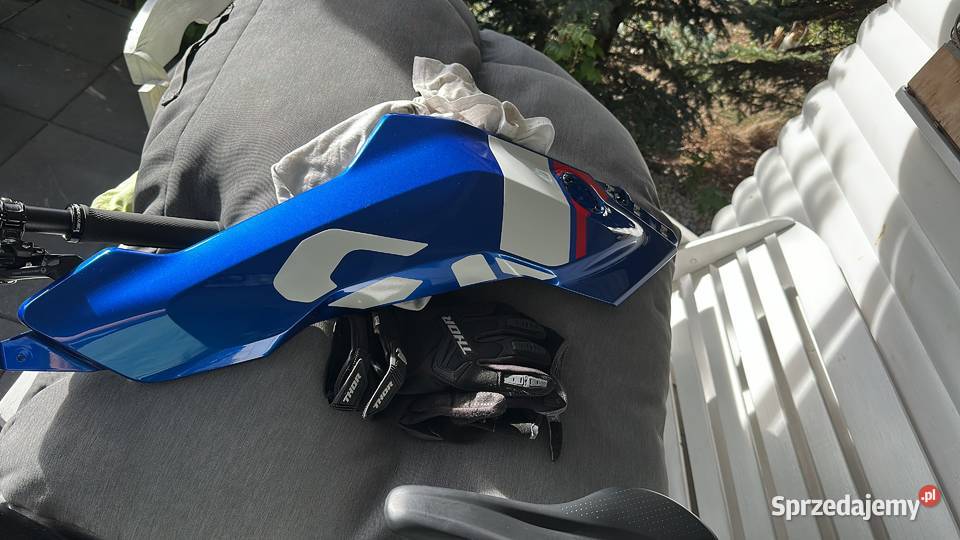 Bmw r1300gs boczek plastik zbiornika strona Rok produkcji 2025 BMW Nysa