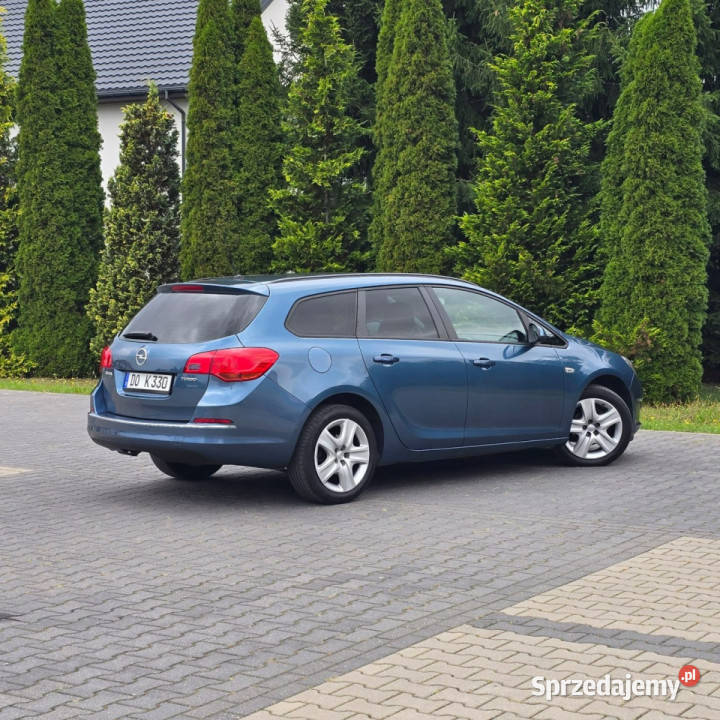 Opel Astra Opel Astra J 14 Benzyna 100 Selection isofix Astra Ostrów Mazowiecka