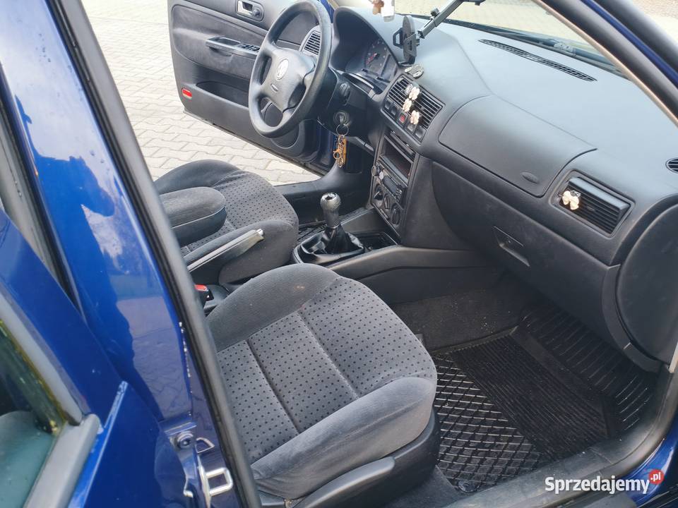 VW Golf 4 16 105KM Radom