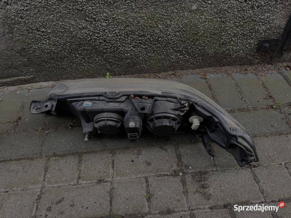 Lampa przód prawa Renault Laguna II Ostrów Wielkopolski sprzedam