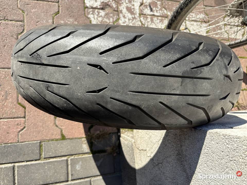 opona Pirelli Angel GT2 1805517 Części i akcesoria motocyklowe