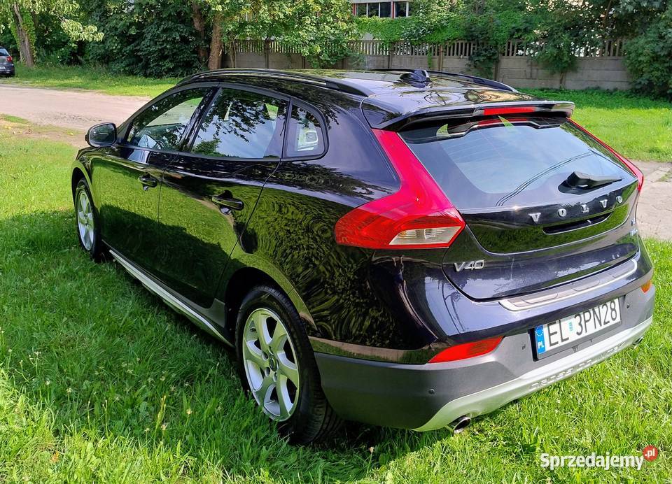 Sprzedam Volvo V40 Cross Country 2014 r Salon czujnik zmierzchu Łódź