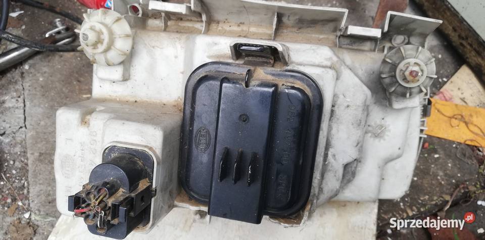 VW Polo lampa przednia lewa 942001 Kielce