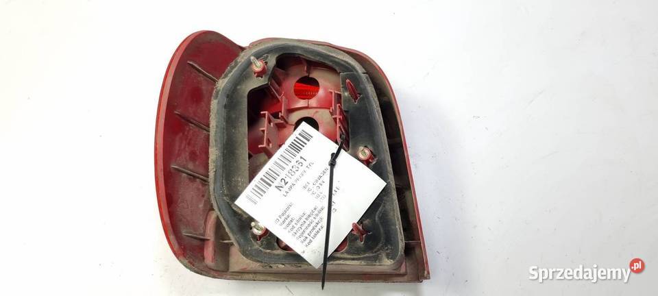 LAMPA PRAWA TYŁ VOLKSWAGEN POLO 6N