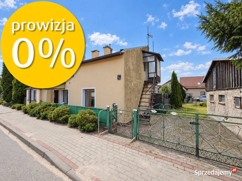 Dom w centrum Nowej Wsi z zabudowaniami Nowa Wieś