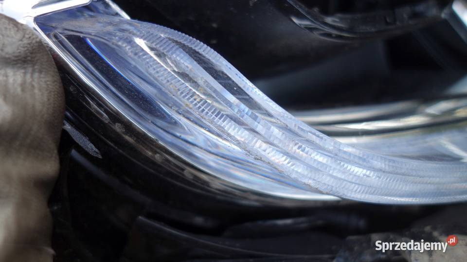 REFLEKTOR PRAWY LAMPA PRAWA PRZÓD MERCEDES GLB osobowe Lampy przednie Ruda Śląska