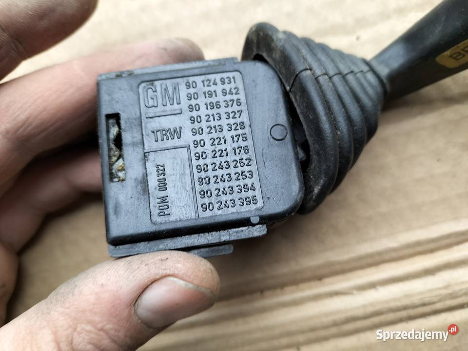 PRZEŁĄCZNIK WYCIERACZEK ZAFIRA A Kamień-Kolonia sprzedam