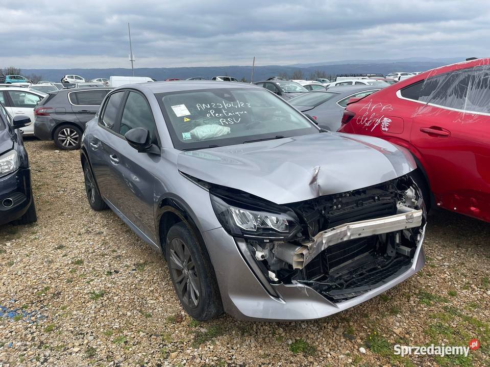 PEUGEOT e208 136 Style GN422 Rzeszów sprzedam
