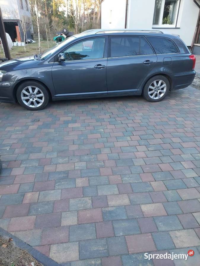 Toyota Avensis kombi 18benzybs Gaz 275900km Włocławek