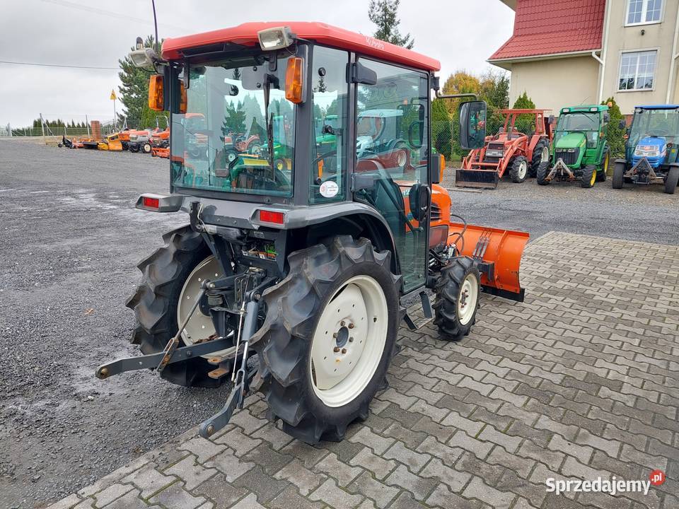 Ciągnik ogrodniczy komunalny Kubota T240D z Łubowo