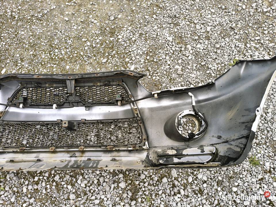 Zderzak przedni Mitsubishi Outlander II Lift Rok produkcji 2010