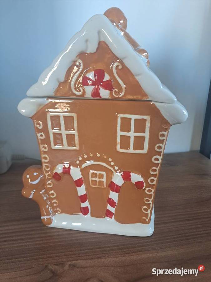 Świąteczny pojemnik do przechowywania domek z Warszawa