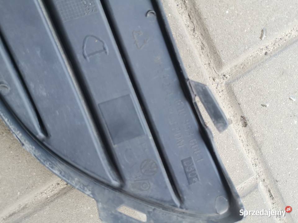 Zaślepka kratka prawa zderzaka Vw polo 0509
