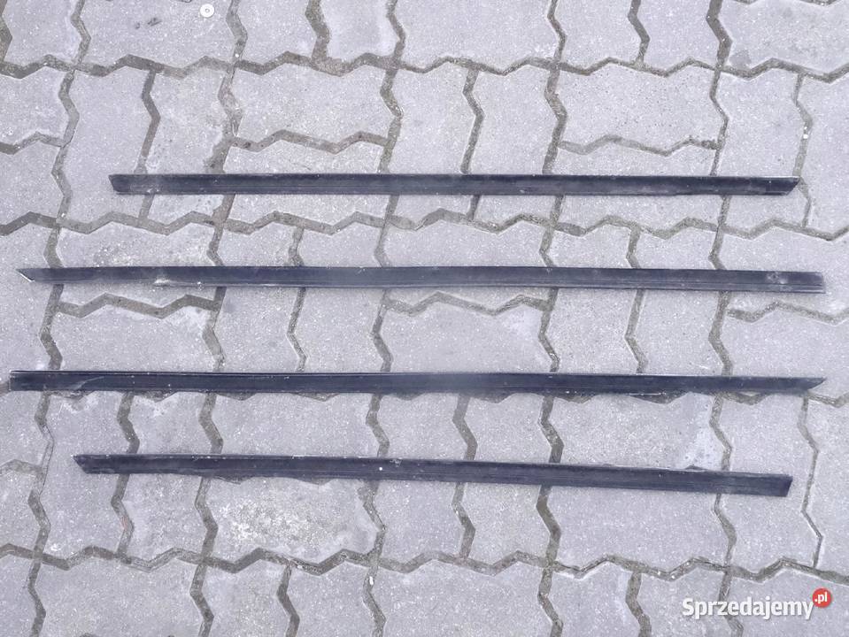 AUDI A8 D2 9902 LISTWA ZGARNIAJACA DRZWI CHROM Listwy i nakładki Przemęt