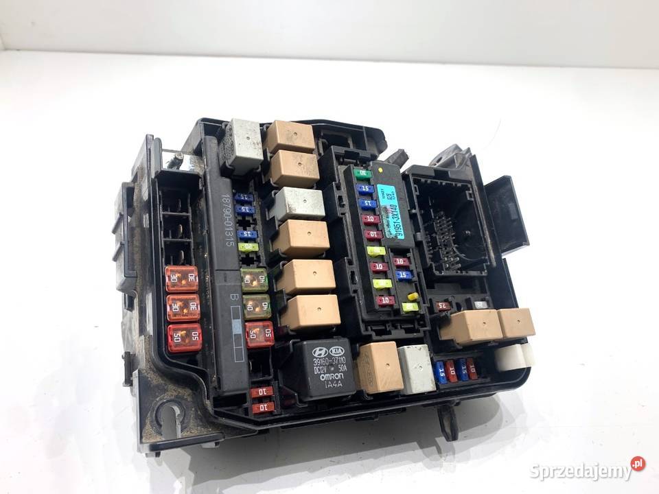 SKRZYNKA BEZPIECZNIKÓW HYUNDAI i40 919513X140 Skrzynki bezpieczników podkarpackie