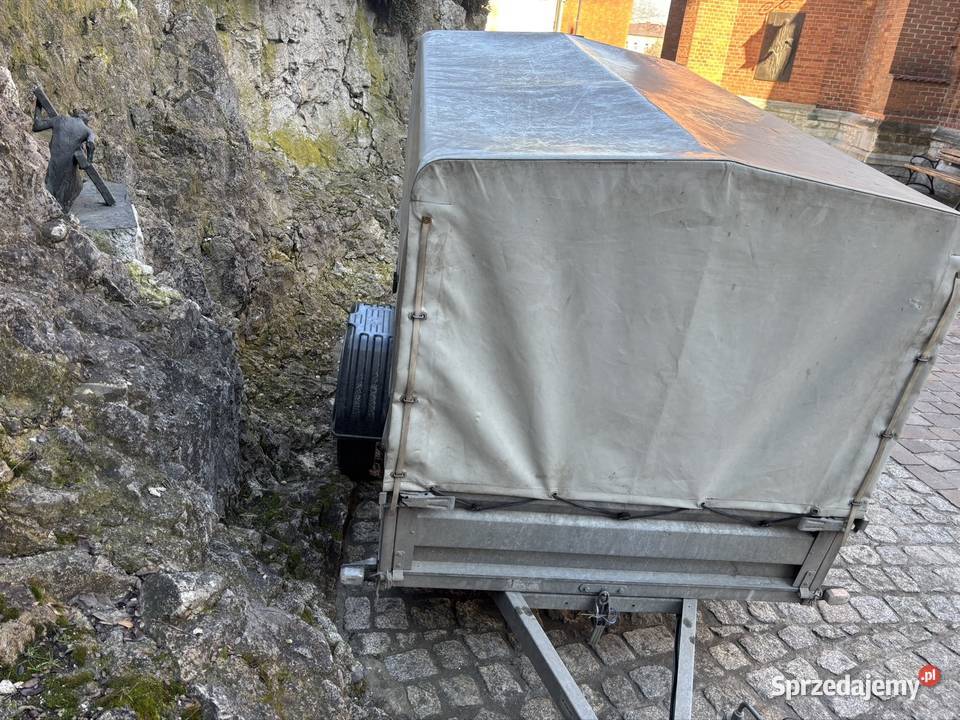 Przyczepka zasław jednoosiowa 750 plandeka Do samochodów osobowych
