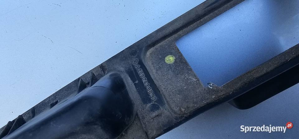 Osłona zamka klapy mercedes w203 coupe