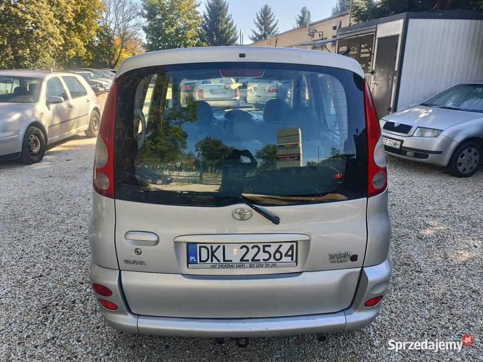 Toyota Yaris Verso ekonomiczny 13 świeży Kłodzko