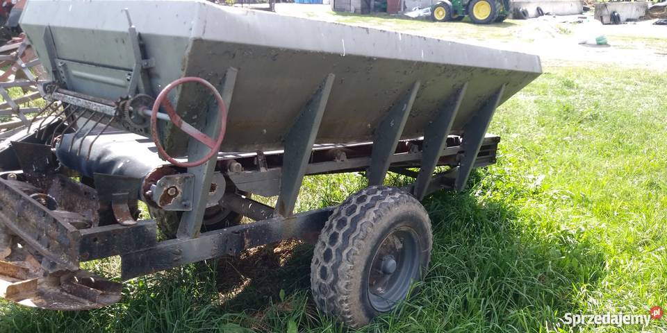 Sprzedam RCW 3 rozsiewacz do wapna piast Rozsiewacze nawozów Stare Grochy
