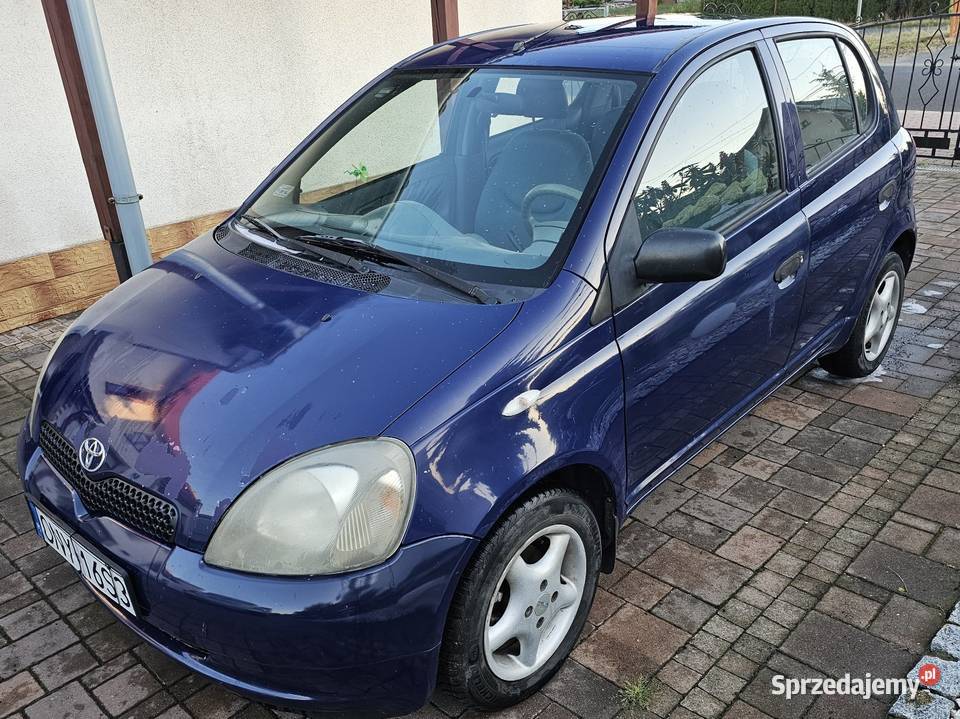 Toyota Yaris P1 10 1999 998cm3 opolskie Nysa