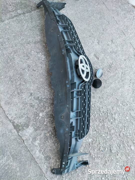 Atrapa grill Toyota Auris 0610 5311102390 osobowe dolnośląskie Chocianów