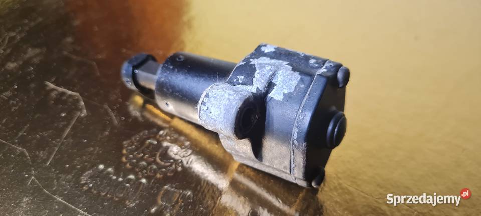 Suzuki DR 600 napinacz rozrządu