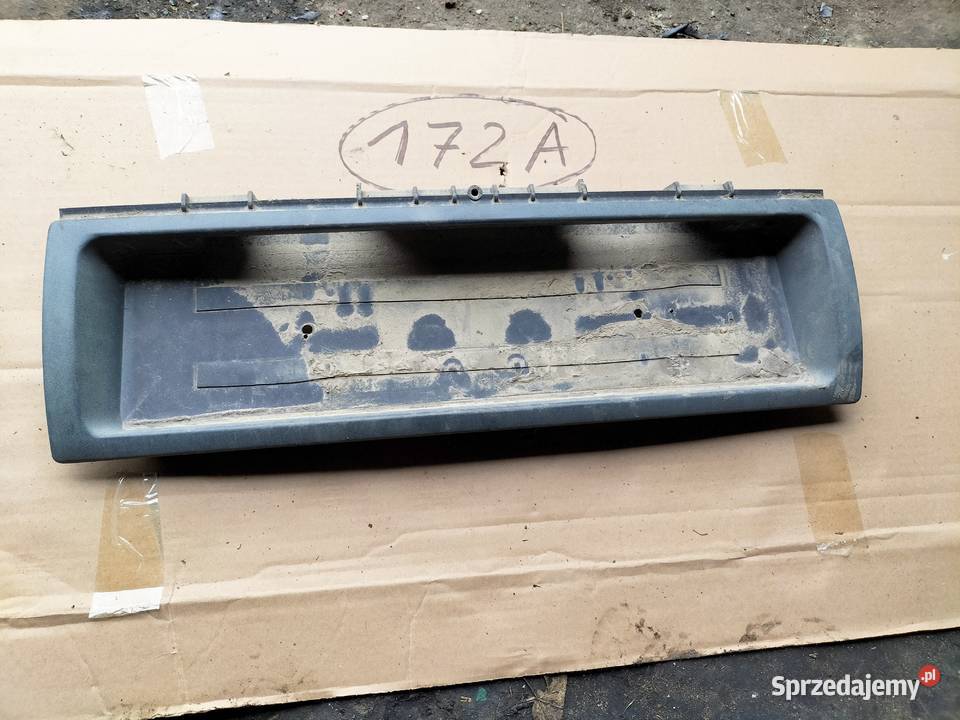 AUDI 80 B4 SEDAN Blenda bagażnika plastik pod Pozostałe Kamień-Kolonia