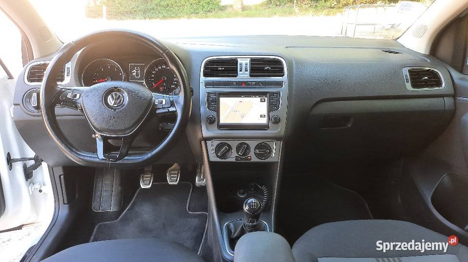 Volkswagen Polo V 10MPI 60 113tkm Navi Klima PDC radio Jaśkowice