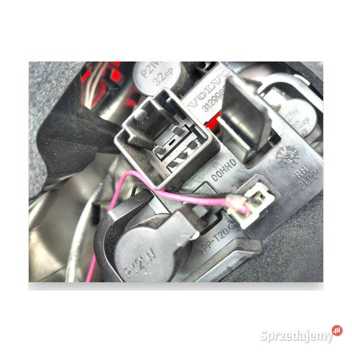 LAMPA PRAWA Volvo V40 II kombi 20122019 tylna