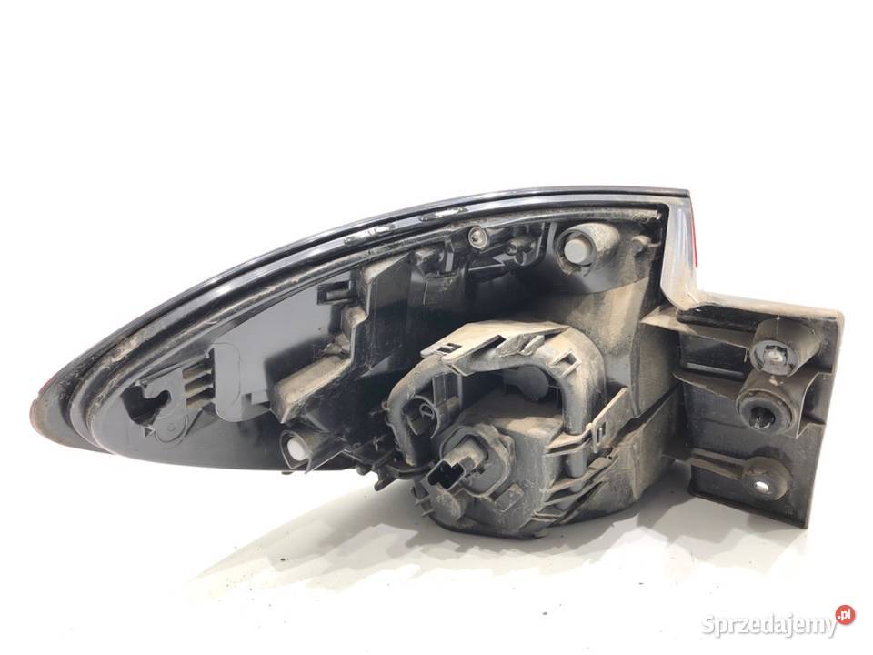 LAMPA PRAWY TYŁ RENAULT CAPTUR I Crossover