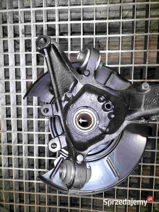 Wahacz wleczony prawy tylny BMW E36 E46 X3 E83 Poręba