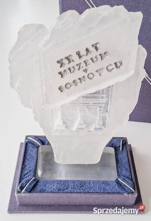 Statuetka szklana XX lat Muzeum w Sosnowcu śląskie Częstochowa