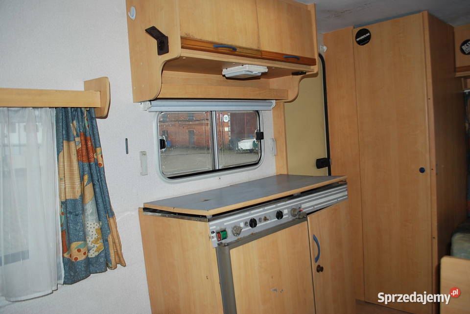 PRZYCZEPA KEMPINGOWA DO REMONTU CARAVELAIR 1999R