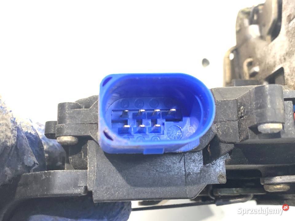 ZAMEK DRZWI LEWY TYŁ VW TOUAREG SUV 7L0839015 osobowe sprzedam