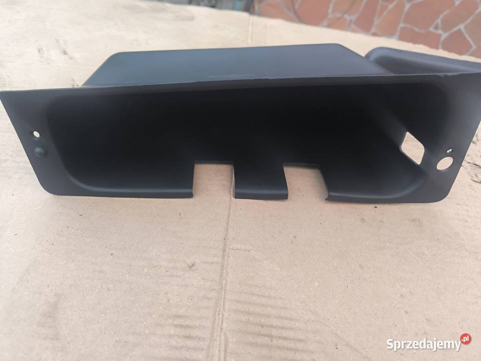 Fiat 125p panele nawiewu powietrza schowek osobowe Stalowa Wola