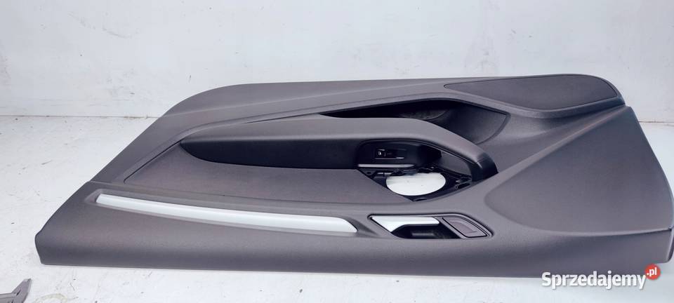BOCZEK DRZWI P P AUDI A3 8V 8V3867106 MATERIAŁ śląskie Przystajń