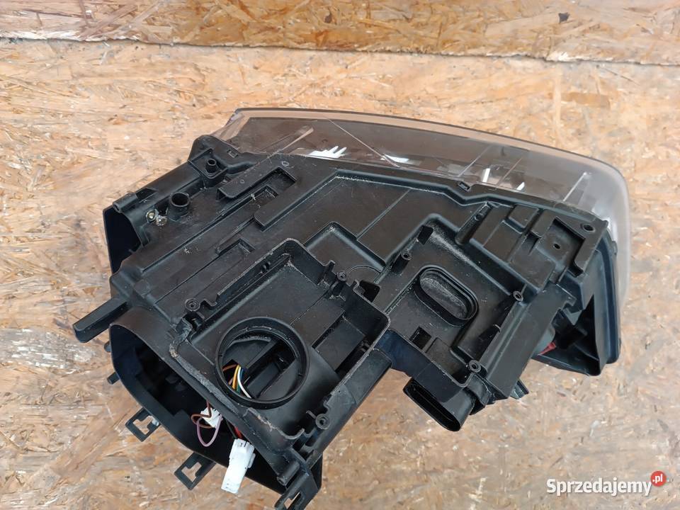 LAMPA REFLEKTOR PRAWY PRZÓD EU 8U0941006 AUDI Q3 Nowy Tomyśl