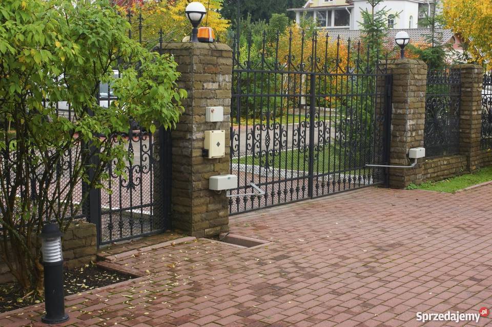 Instalacja napędu do bramy przesuwnej 400 400 Usługi dla domu Wiązowna