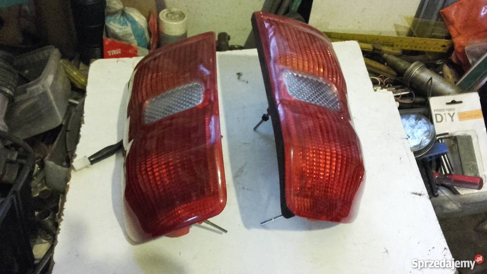 Lampy tył Toyta Rav4 2005 obie Kraków